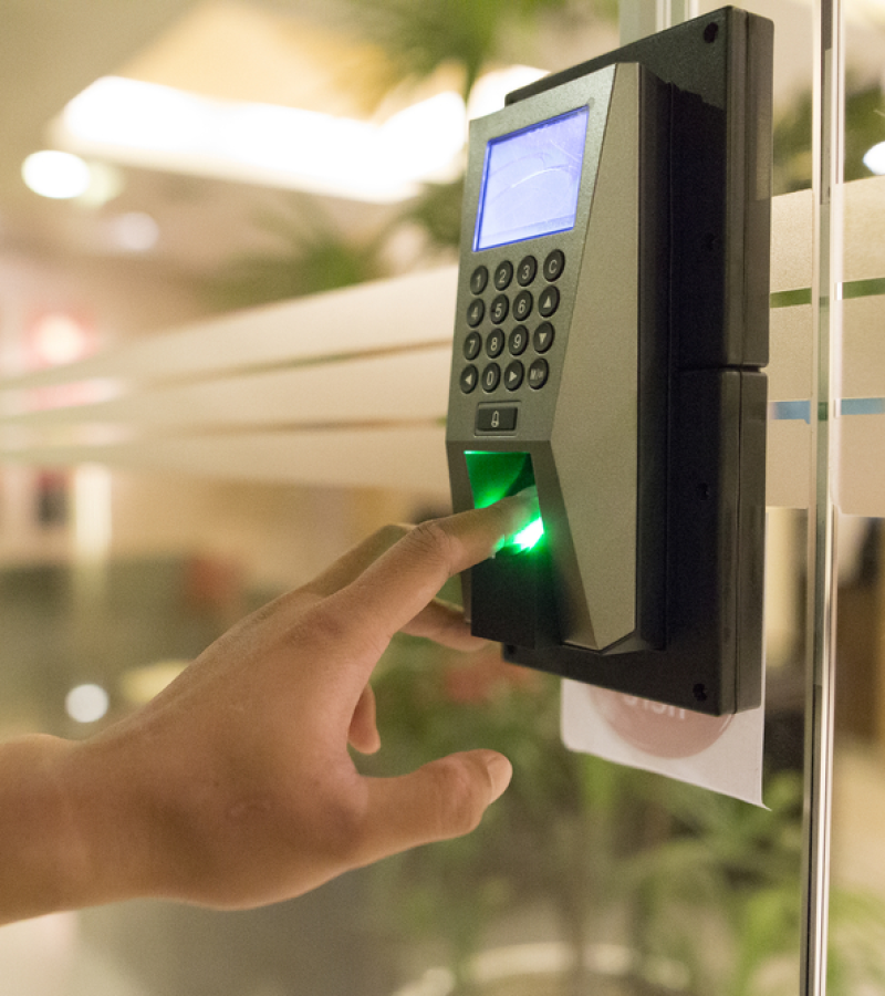 controle de acesso dispositivo com luz verde